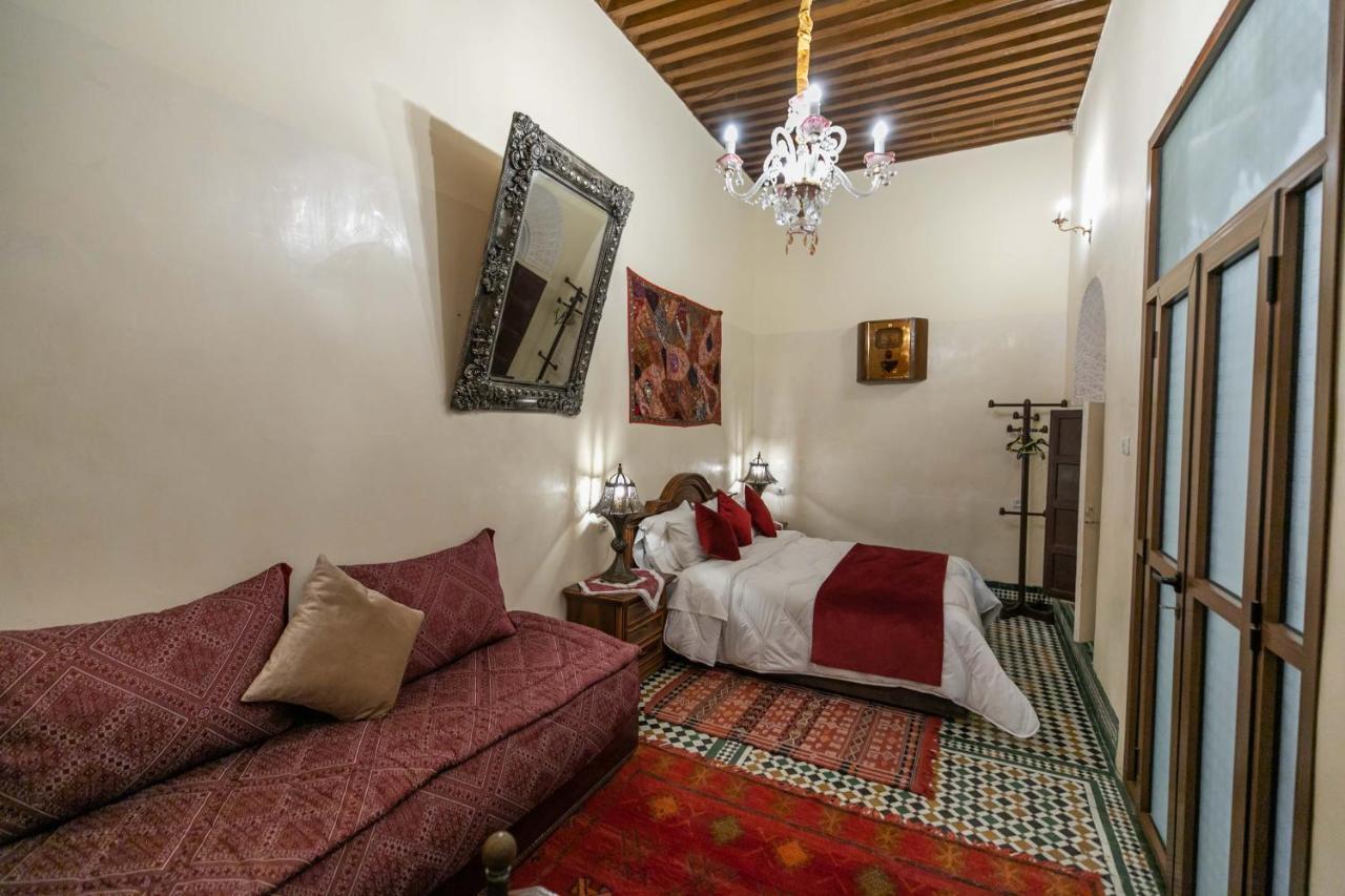 Riad Avec Terrasse Privee Et Piscine Partagee A 300M Фес Экстерьер фото