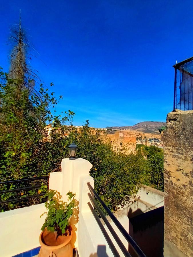 Riad Avec Terrasse Privee Et Piscine Partagee A 300M Фес Экстерьер фото
