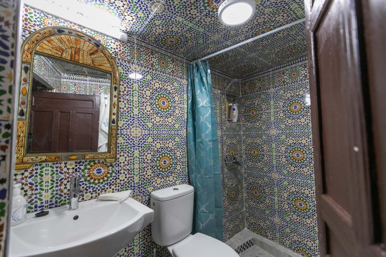 Riad Avec Terrasse Privee Et Piscine Partagee A 300M Фес Экстерьер фото