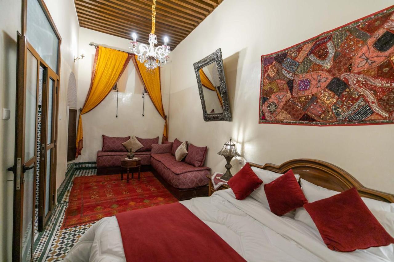 Riad Avec Terrasse Privee Et Piscine Partagee A 300M Фес Экстерьер фото