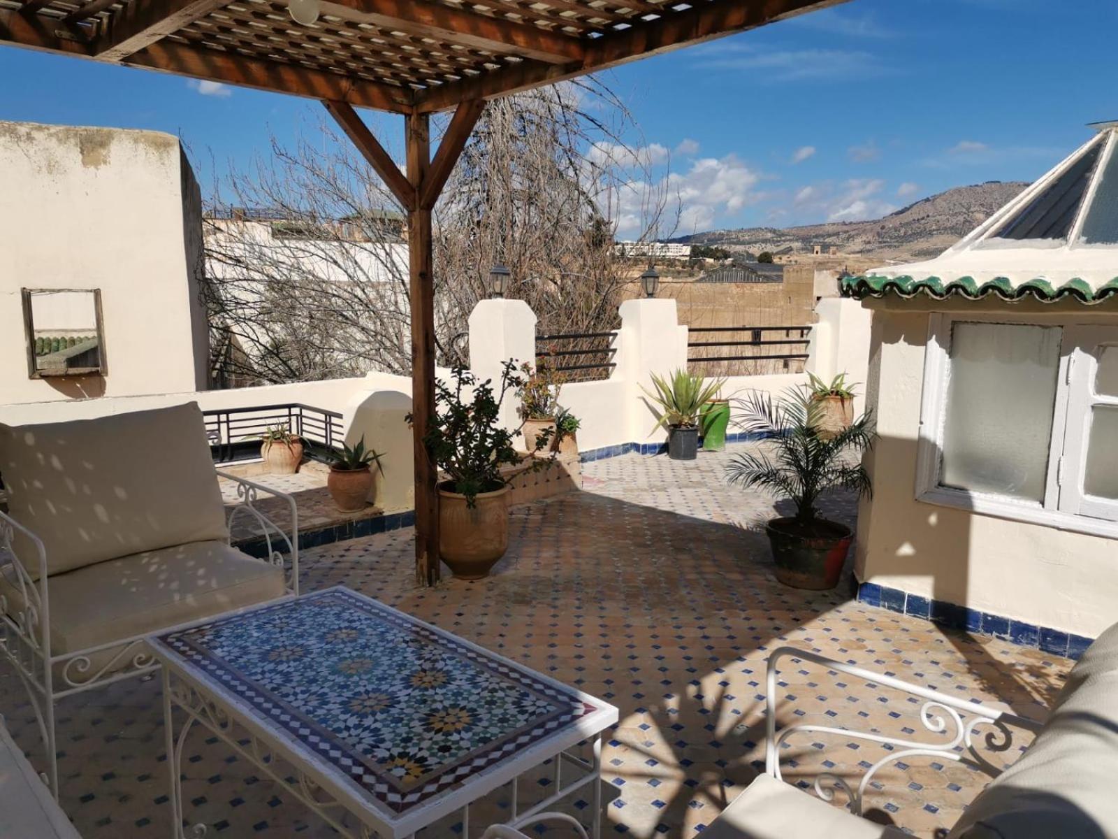 Riad Avec Terrasse Privee Et Piscine Partagee A 300M Фес Экстерьер фото